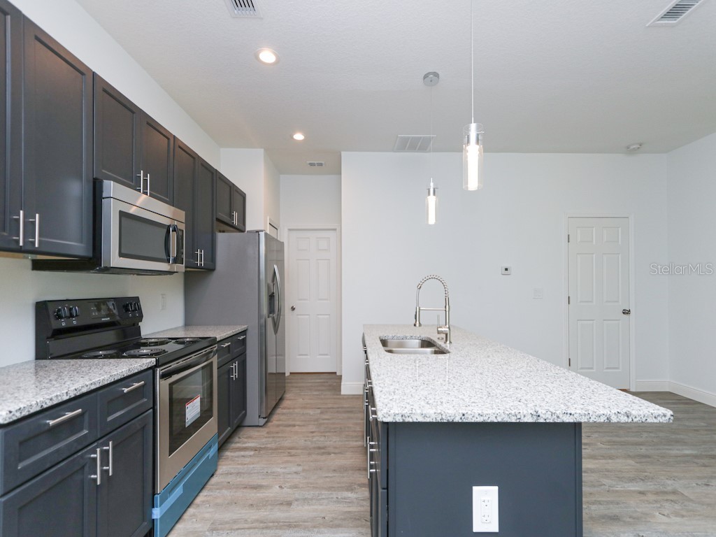 2831 W Livingston Street Orlando FL 32805 O6422310 image9