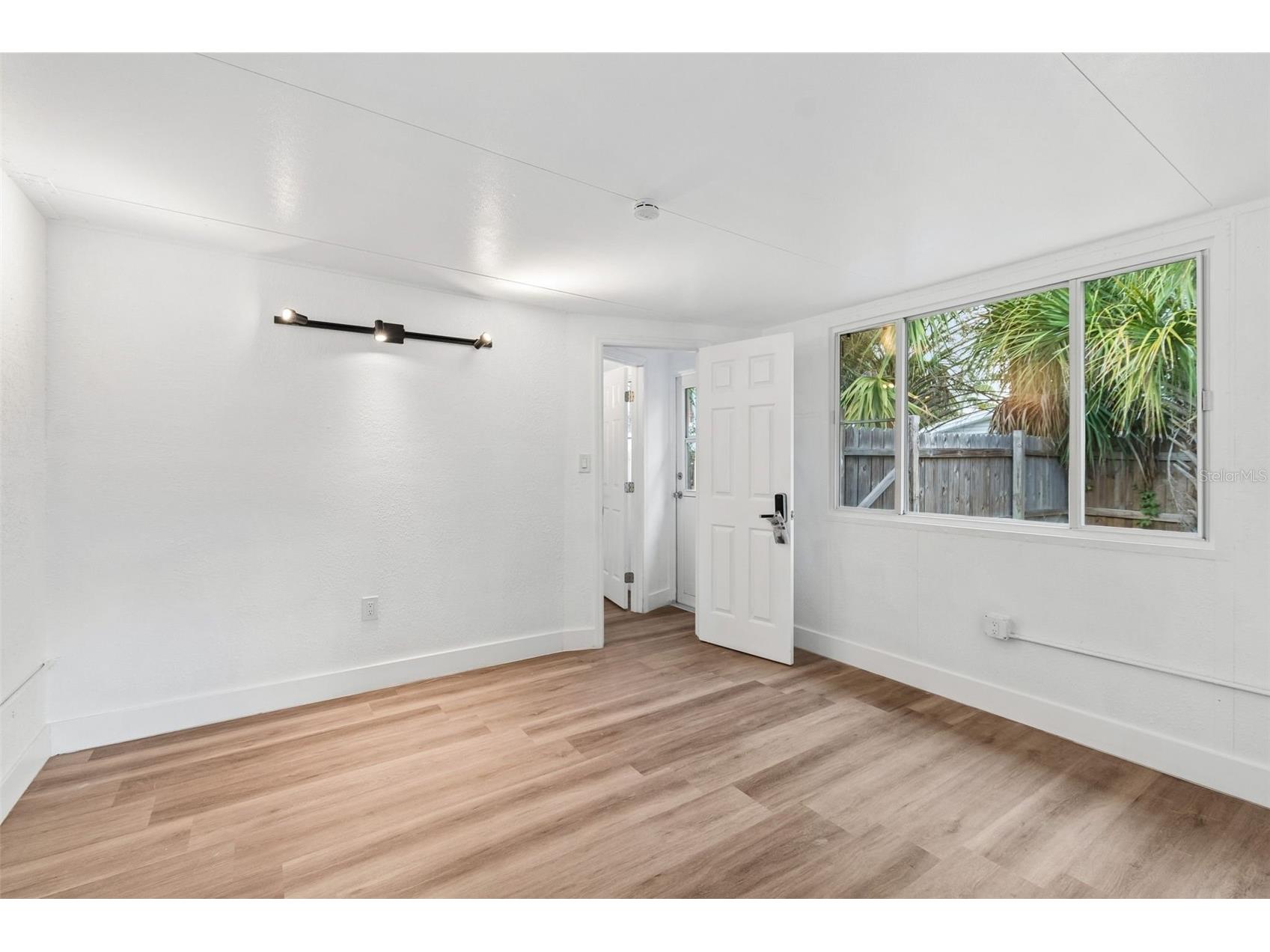2832 Miriam Street S Saint Petersburg FL 33711 O6423590 image31