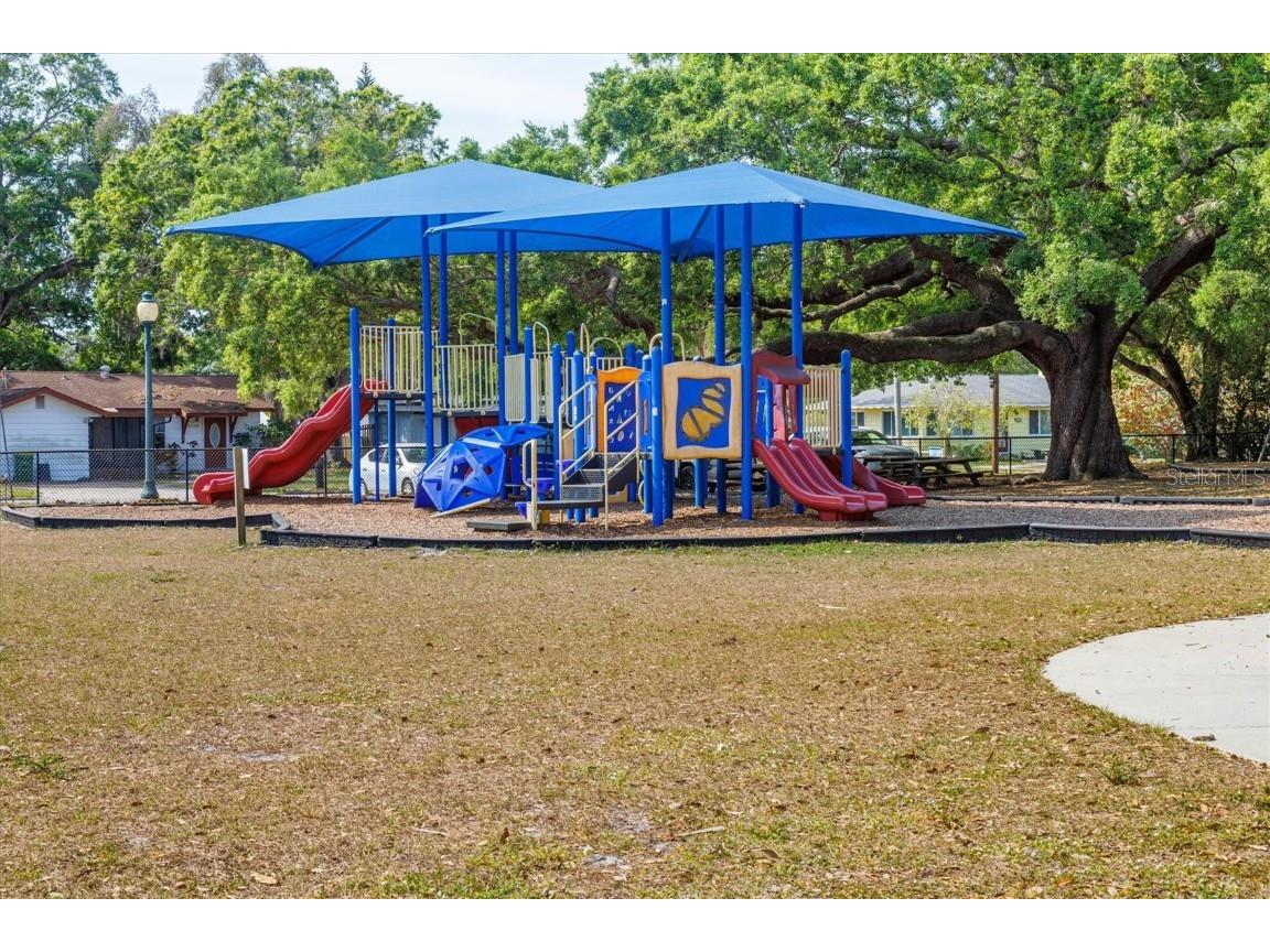 2832 Novus Street Sarasota FL 34237 A4670673 image39