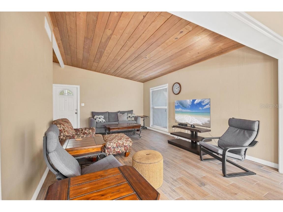 2832 Novus Street Sarasota FL 34237 A4670673 image8