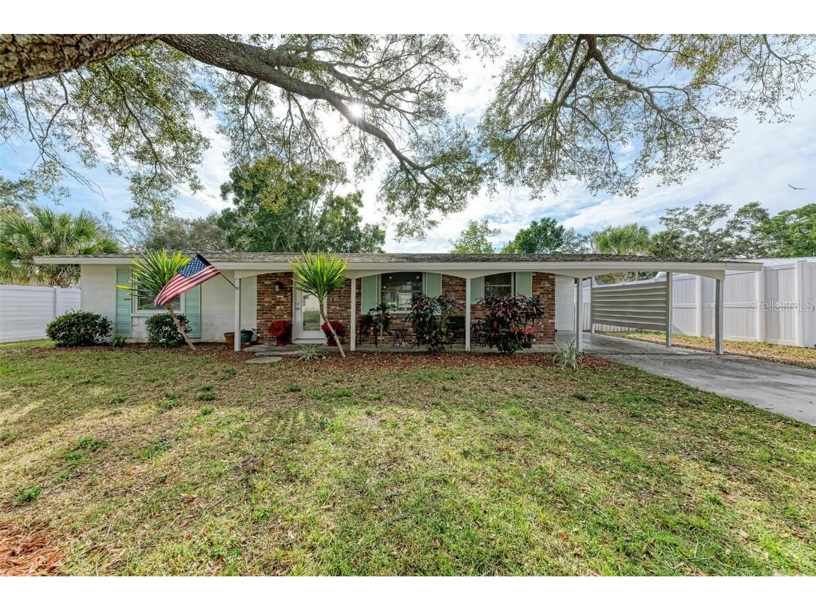 2832 Suncrest Drive Sarasota FL 34239 A4597432 image1