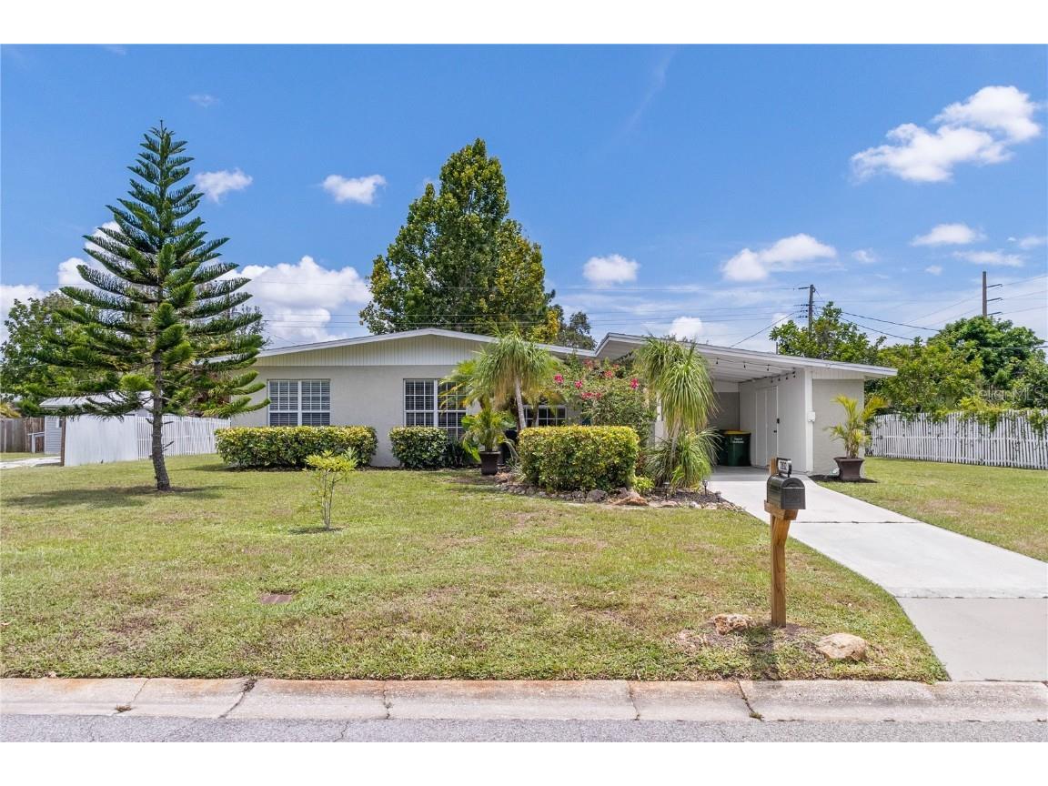 2832 Wood Street Sarasota FL 34237 A4578593 image1