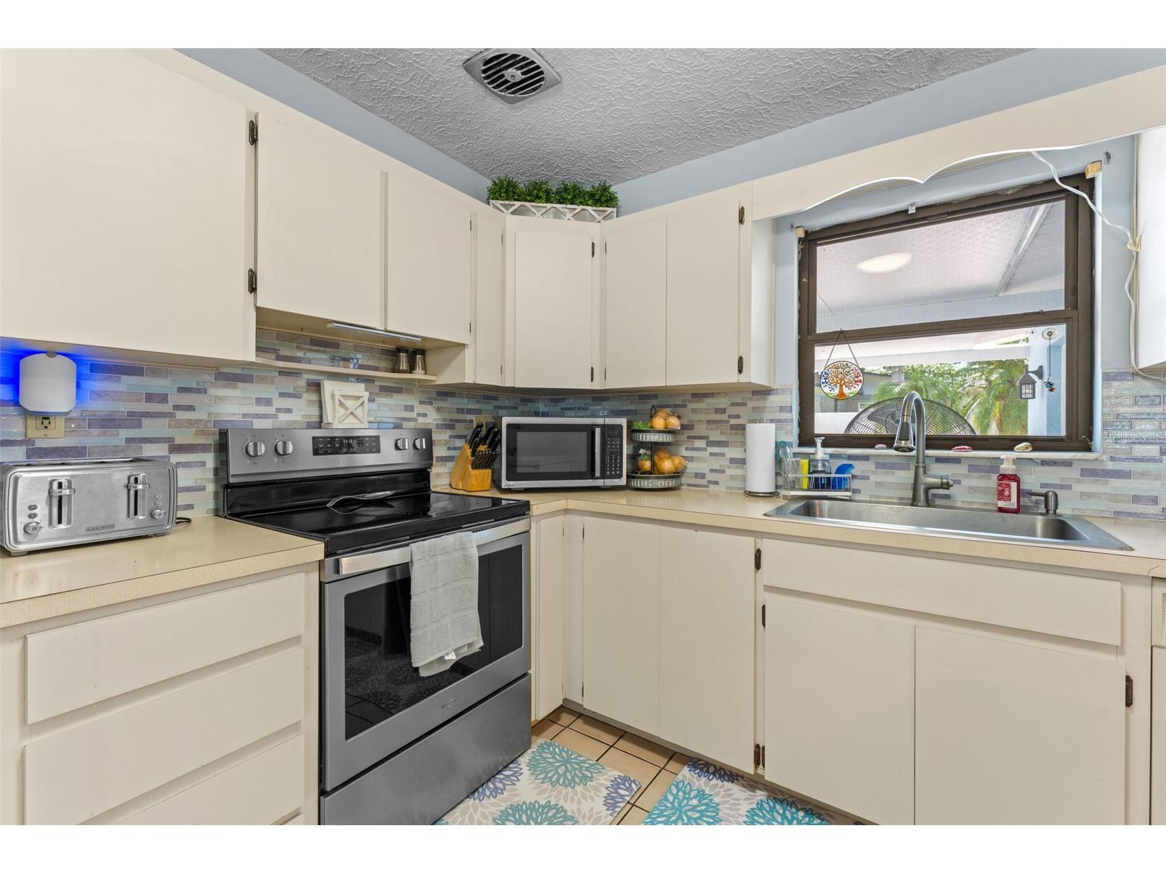 2833 56th Lane N Saint Petersburg FL 33710 TB8519482 image11