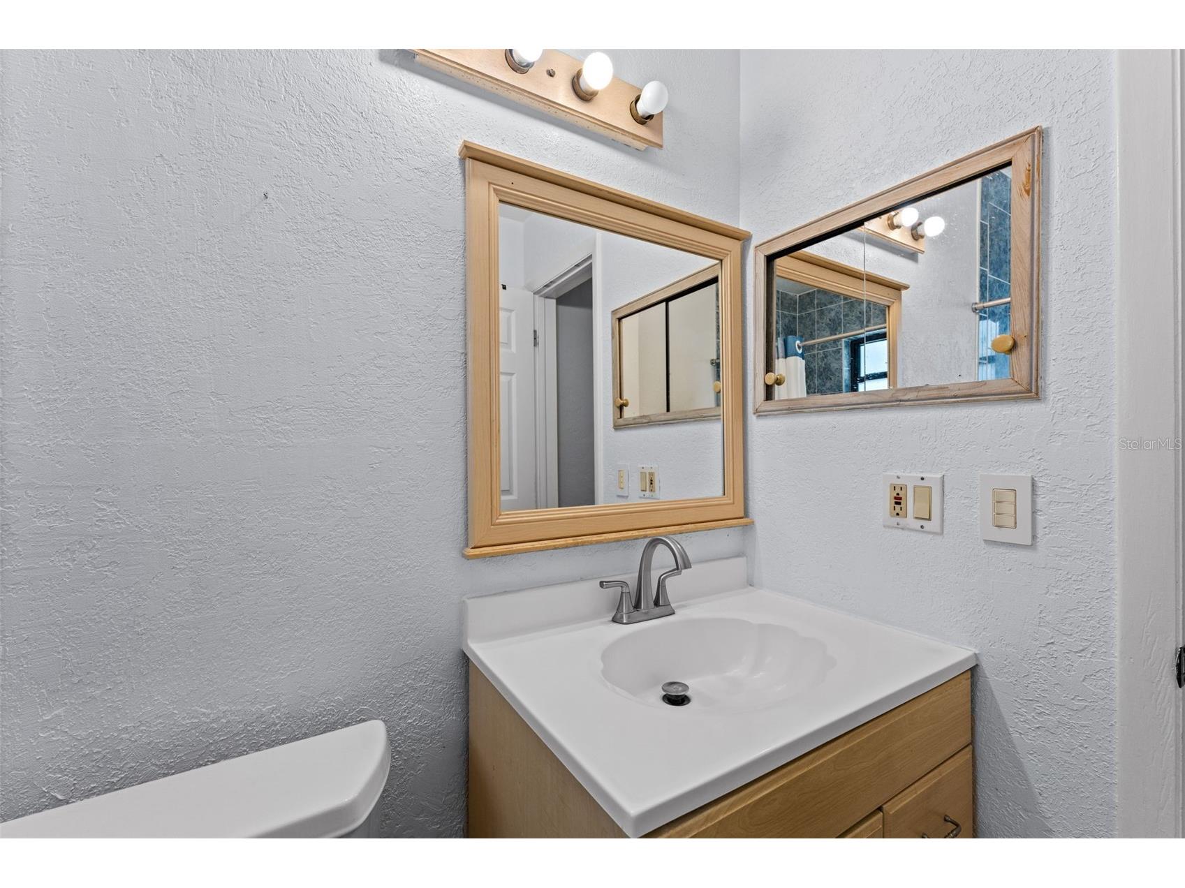 2833 56th Lane N Saint Petersburg FL 33710 TB8519482 image30