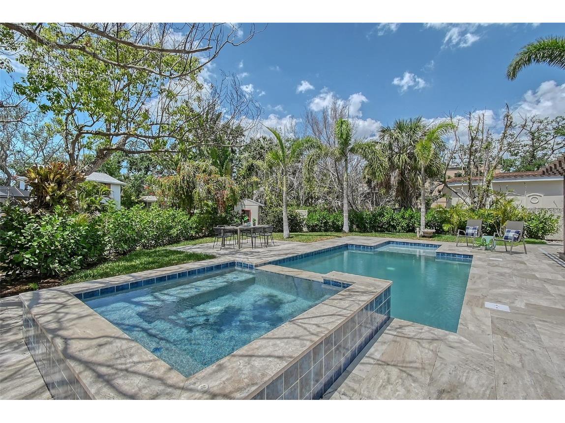 2833 Bay Shore Circle Sarasota FL 34234 A4648576 image26