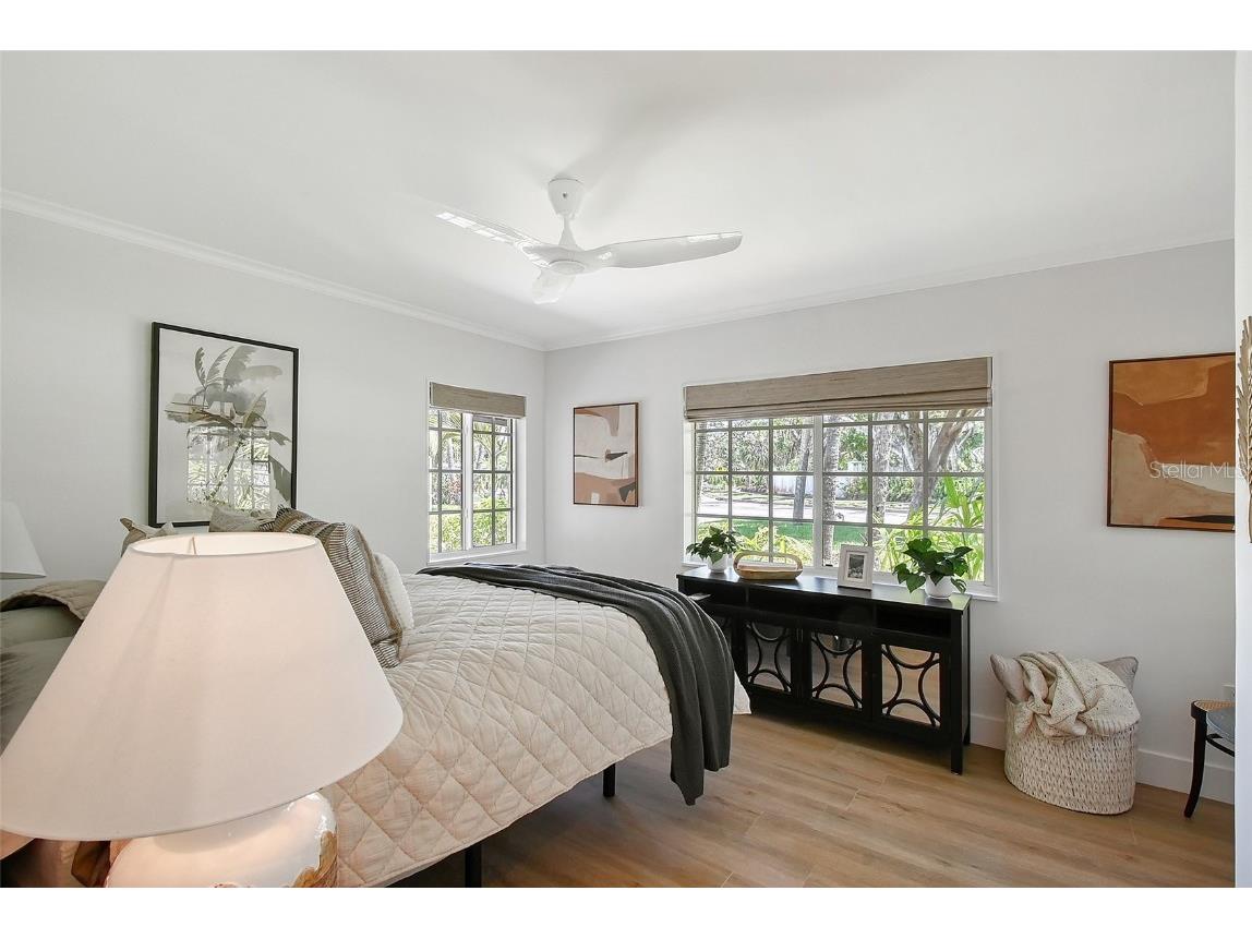 2833 Bay Shore Circle Sarasota FL 34234 A4648576 image31