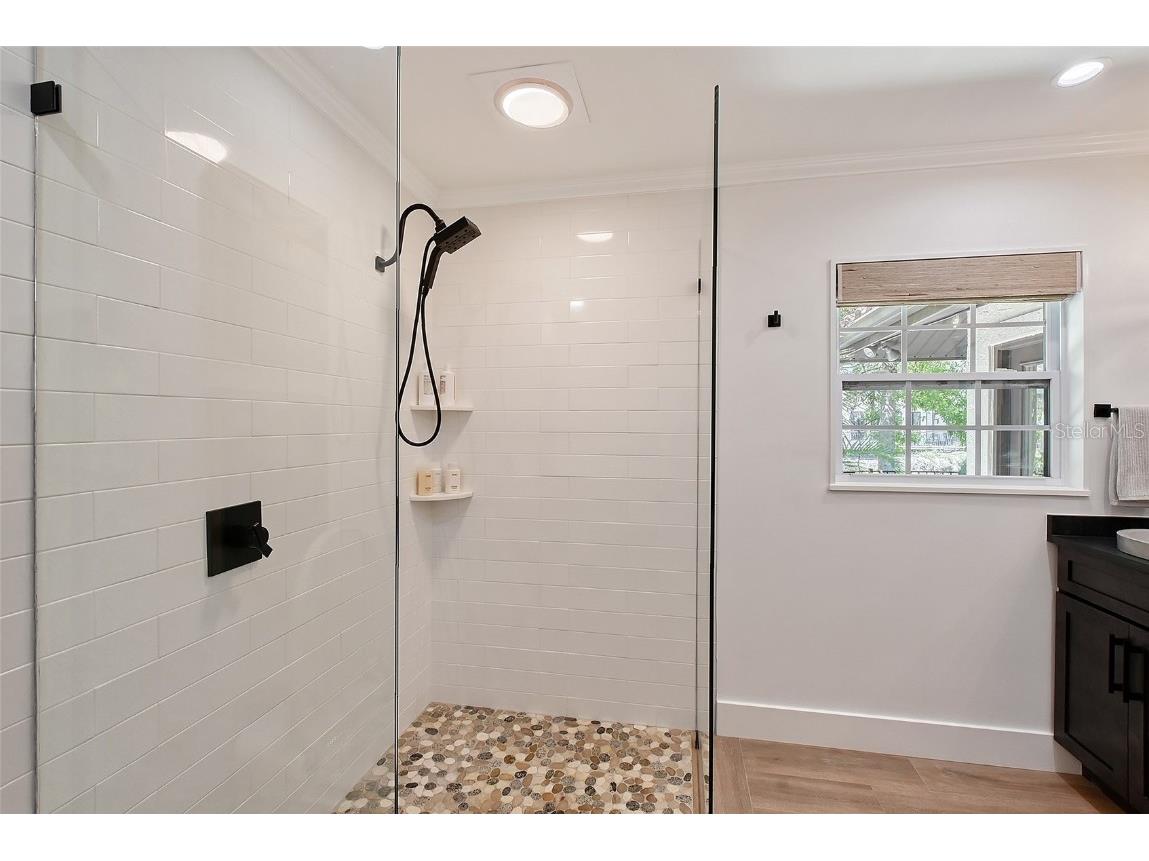 2833 Bay Shore Circle Sarasota FL 34234 A4648576 image34