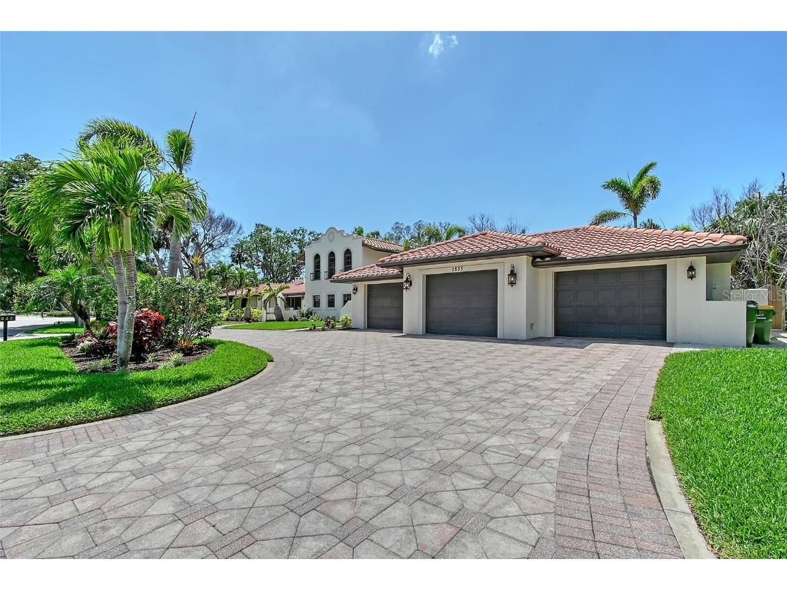 2833 Bay Shore Circle Sarasota FL 34234 A4648576 image40