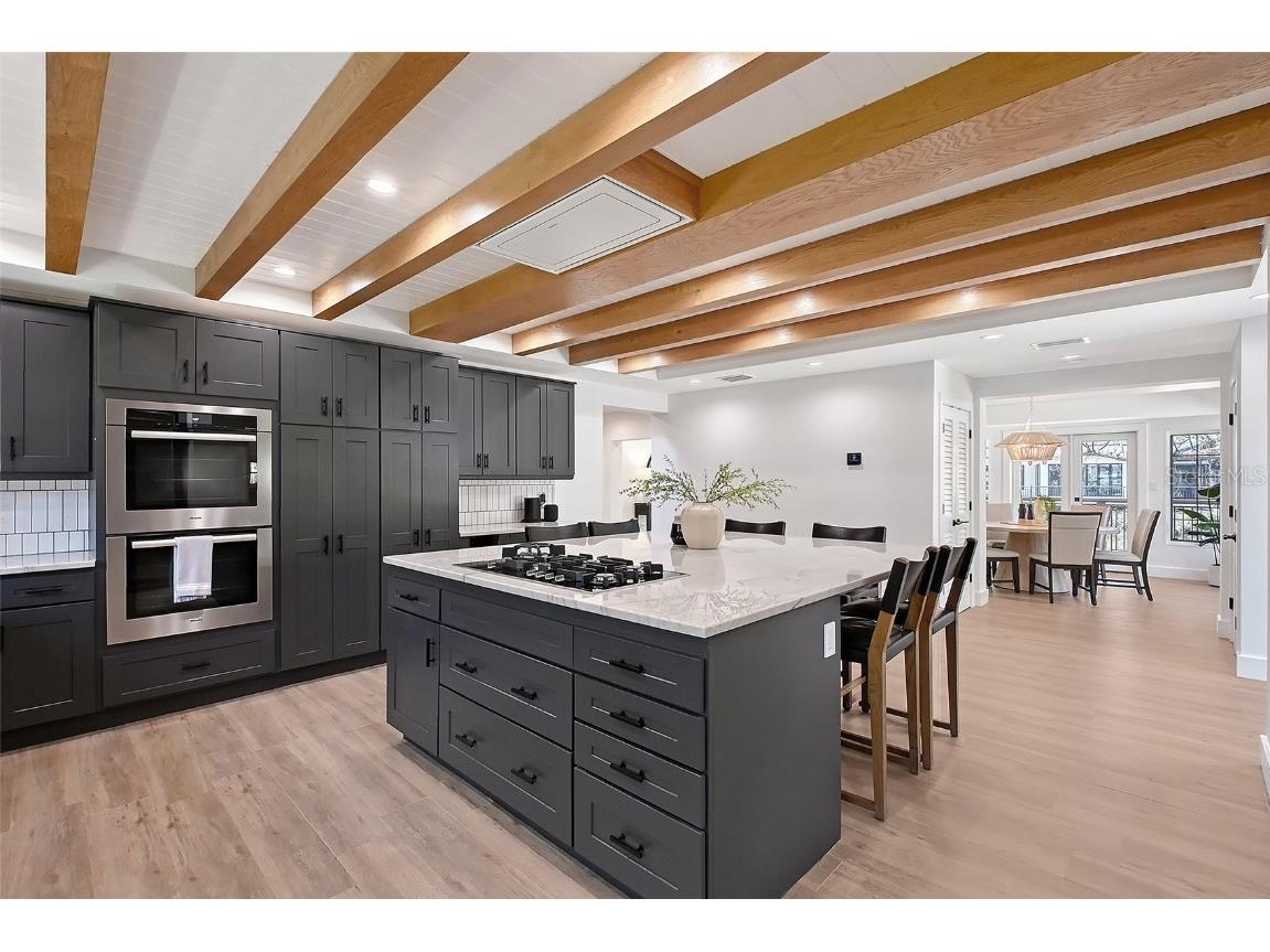 2833 Bay Shore Circle Sarasota FL 34234 A4648576 image9