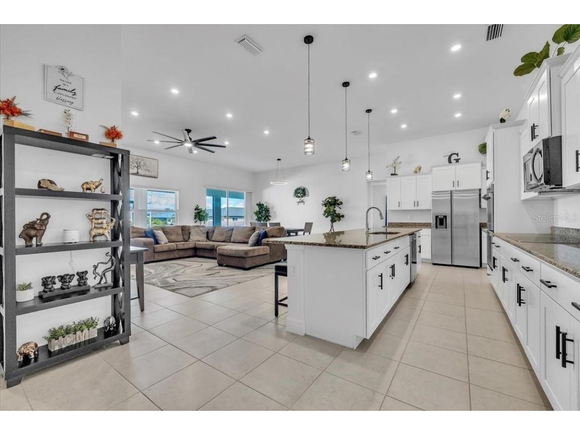 2833 Gleason Parkway Cape Coral FL 33914 C7518857 image5