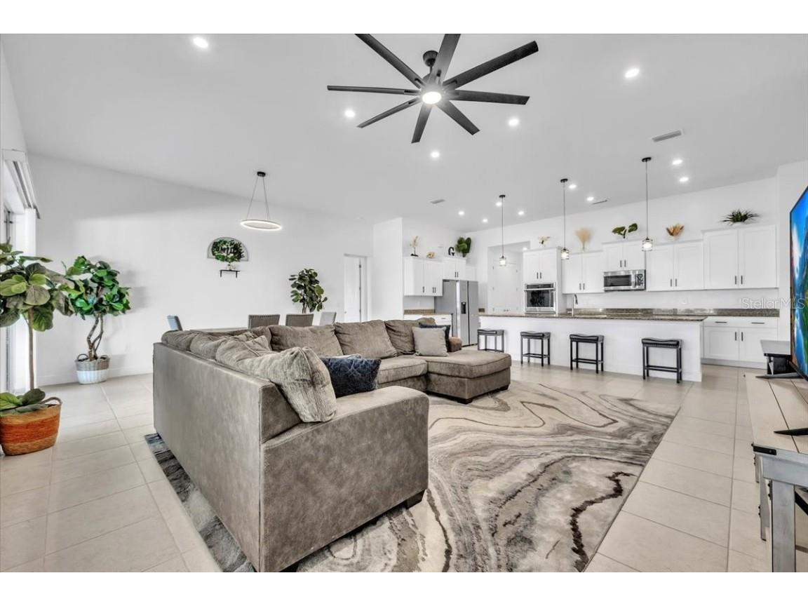 2833 Gleason Parkway Cape Coral FL 33914 C7518857 image9