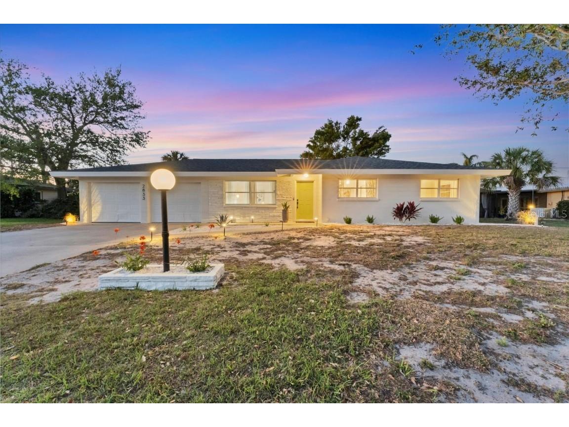 2833 Sunnyside Street Sarasota FL 34239 A4643642 image1