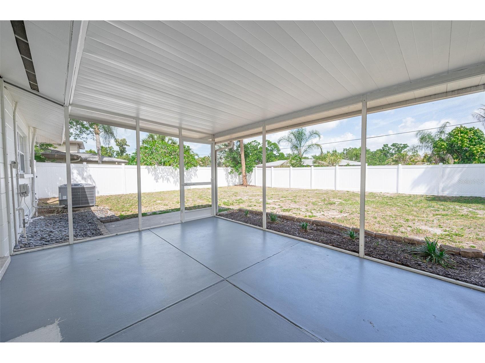 2833 Sunnyside Street Sarasota FL 34239 N6143993 image37