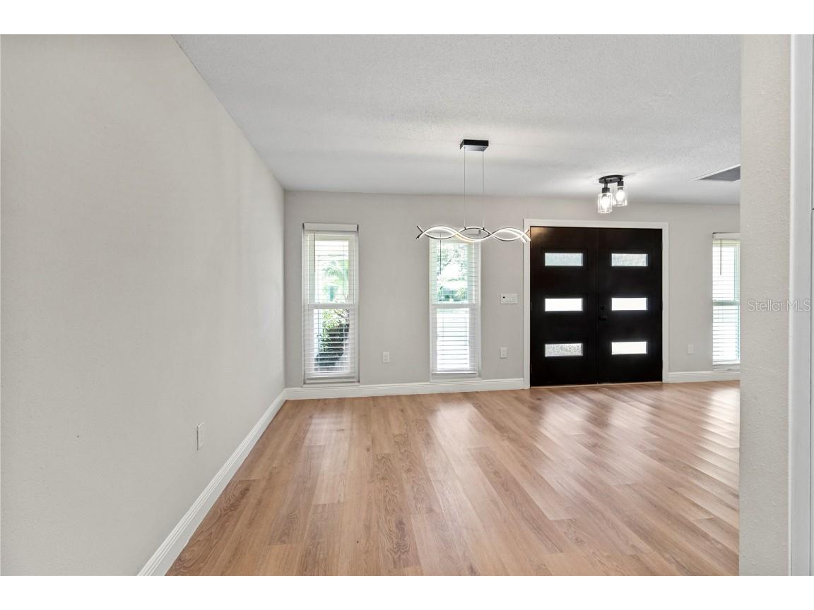 2833 Valley Forge Street Sarasota FL 34231 A4667164 image10