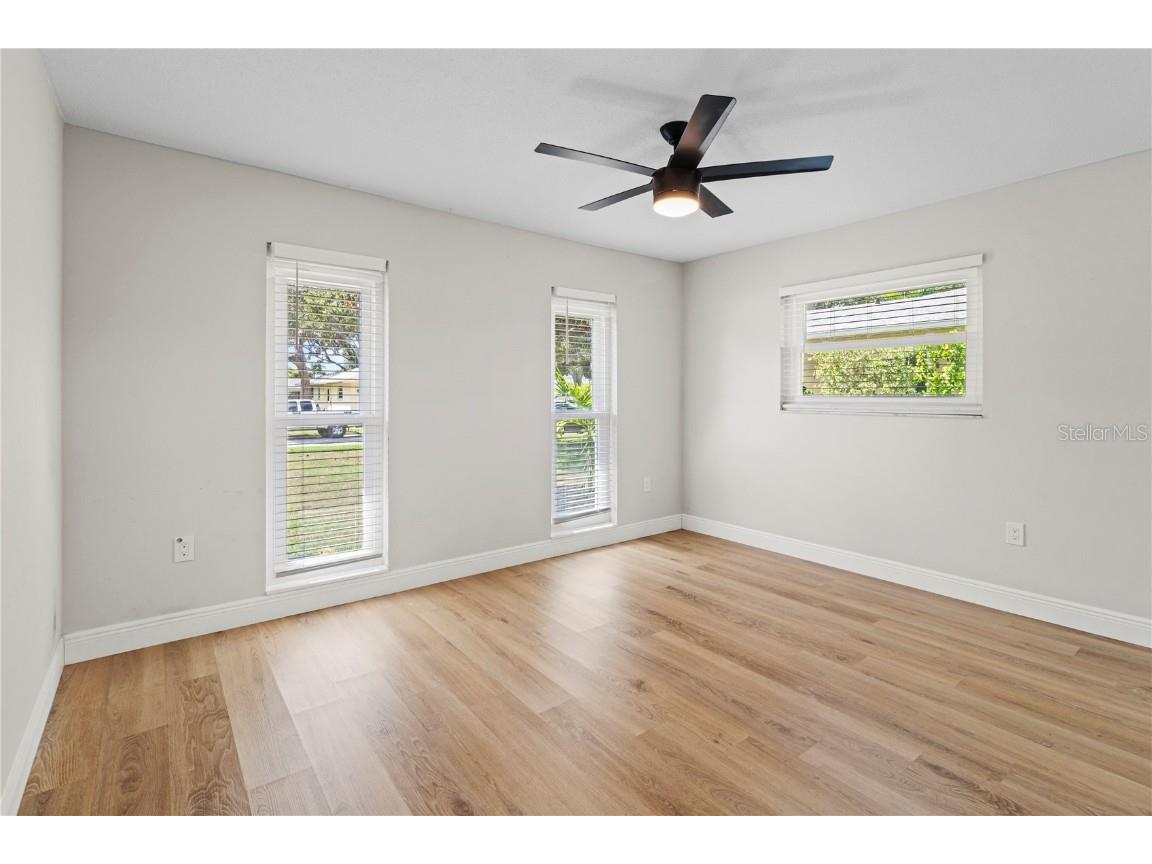 2833 Valley Forge Street Sarasota FL 34231 A4667164 image15