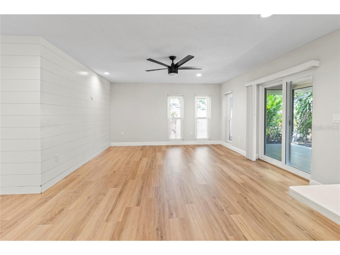 2833 Valley Forge Street Sarasota FL 34231 A4667164 image27