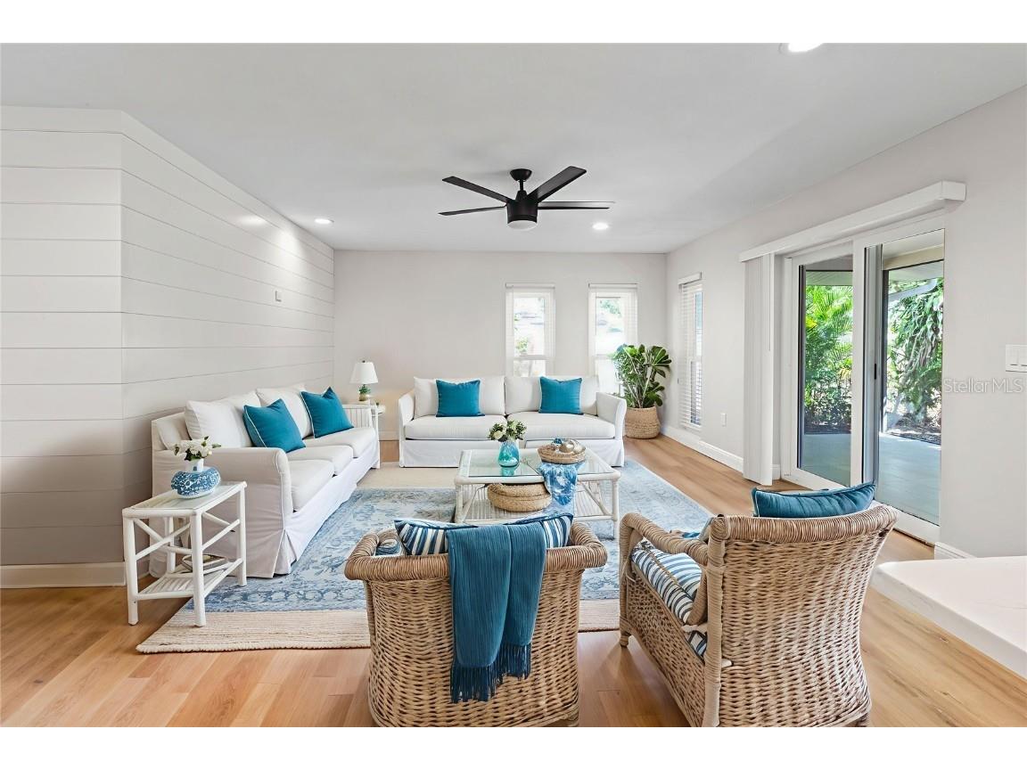 2833 Valley Forge Street Sarasota FL 34231 A4667164 image28