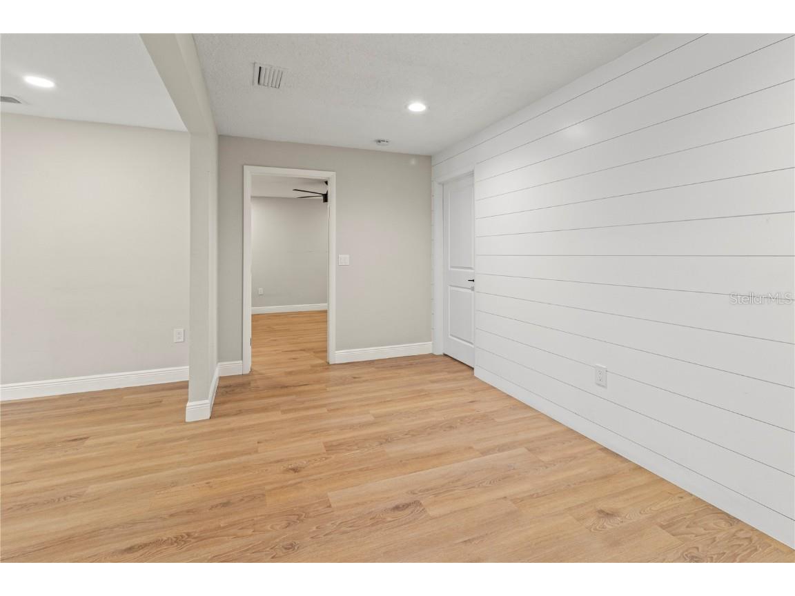 2833 Valley Forge Street Sarasota FL 34231 A4667164 image31