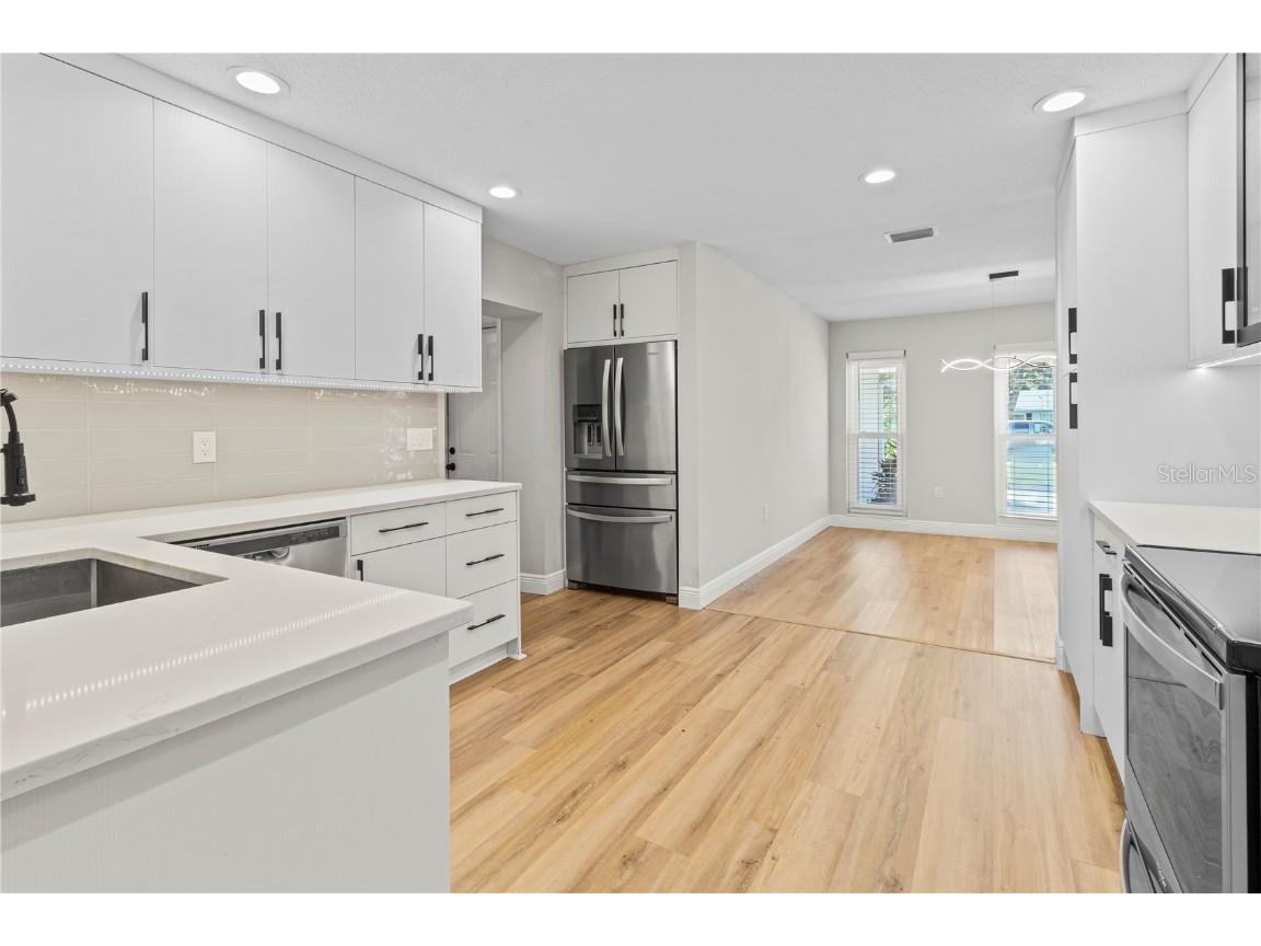 2833 Valley Forge Street Sarasota FL 34231 A4667164 image33