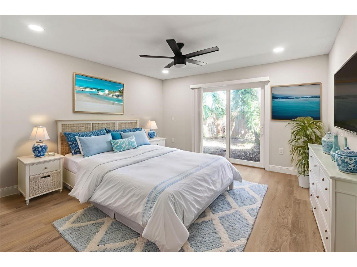 2833 Valley Forge Street Sarasota FL 34231 A4667164 image38