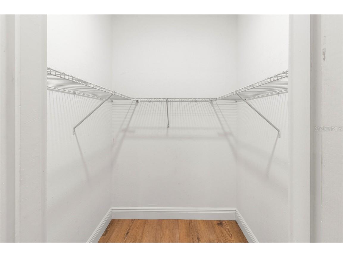 2833 Valley Forge Street Sarasota FL 34231 A4667164 image41