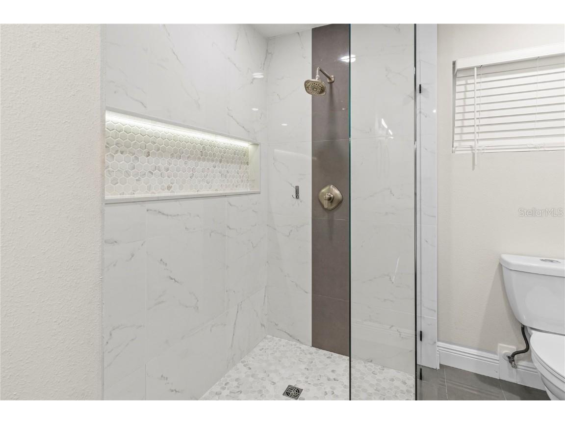 2833 Valley Forge Street Sarasota FL 34231 A4667164 image43