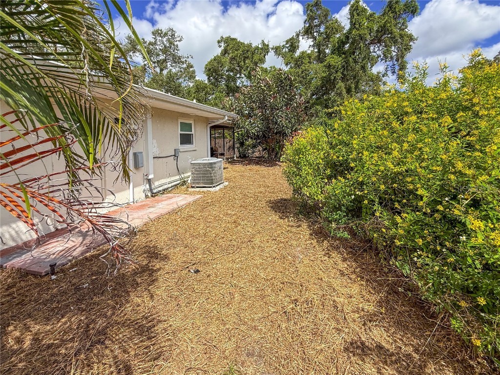 2833 Valley Forge Street Sarasota FL 34231 A4667164 image49