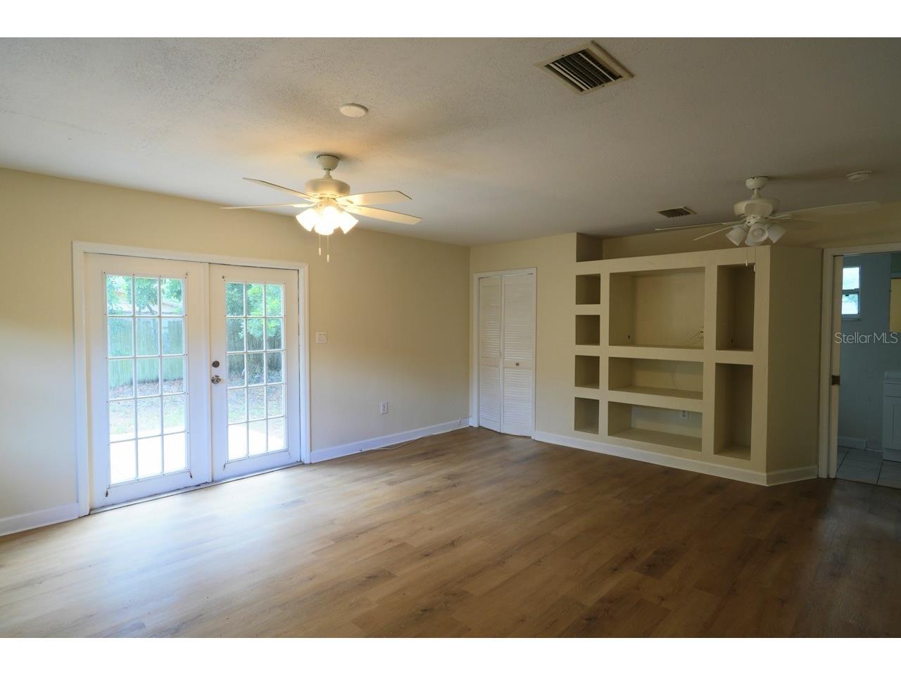 2834 25th Avenue N Saint Petersburg FL 33713 TB8526487 image10