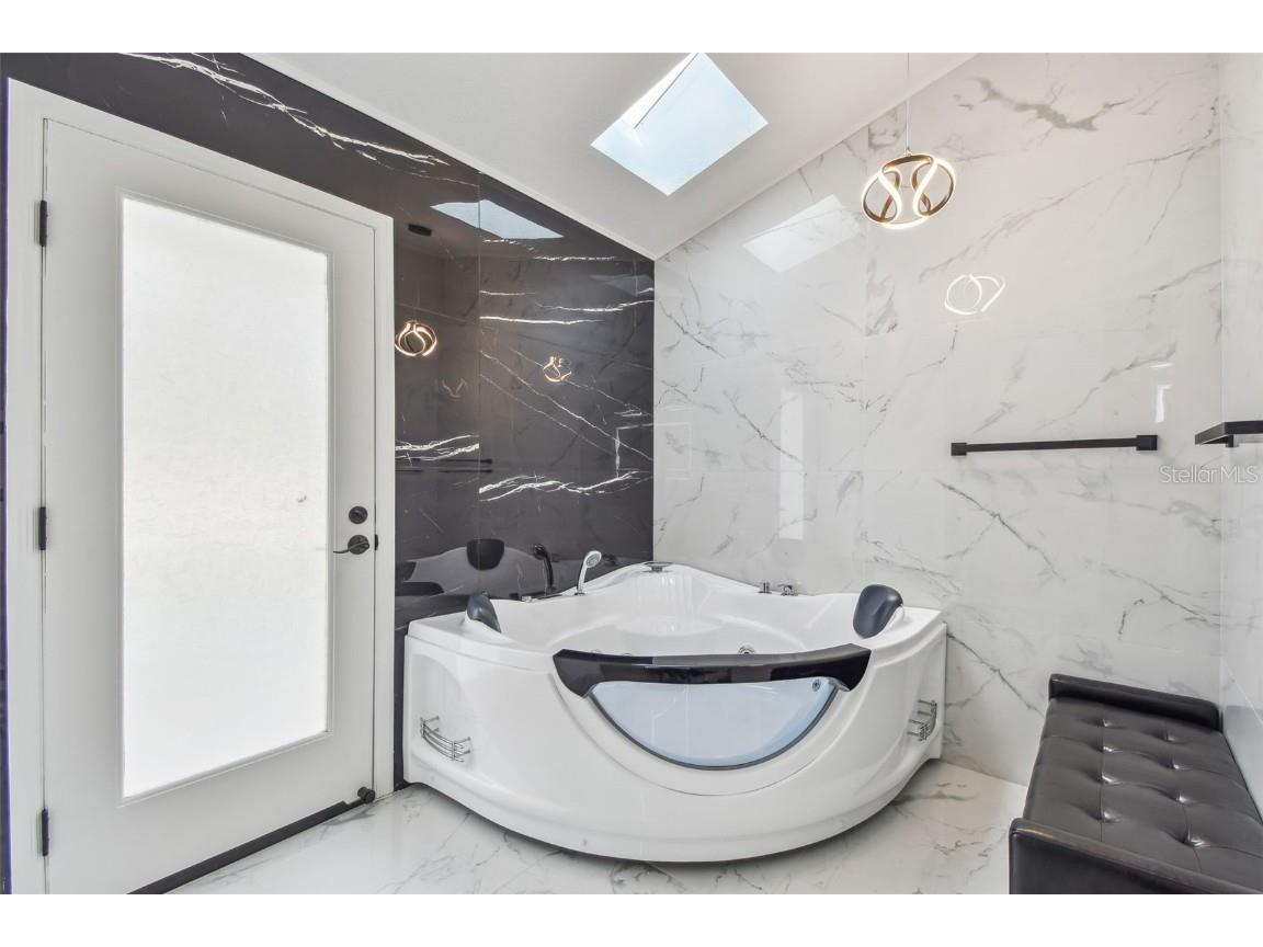 2834 Chancery Lane Clearwater FL 33759 TB8405500 image40