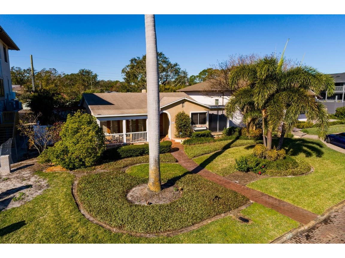 2834 Coffee Pot Boulevard NE Saint Petersburg FL 33704 TB8338680 image1