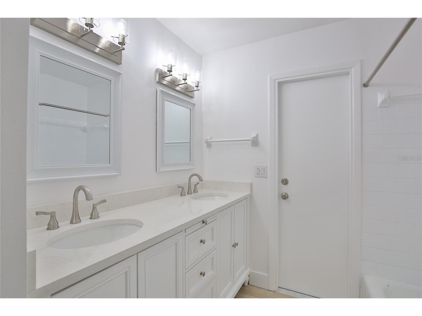 2834 Hardee Drive Sarasota FL 34231 A4688000 image15