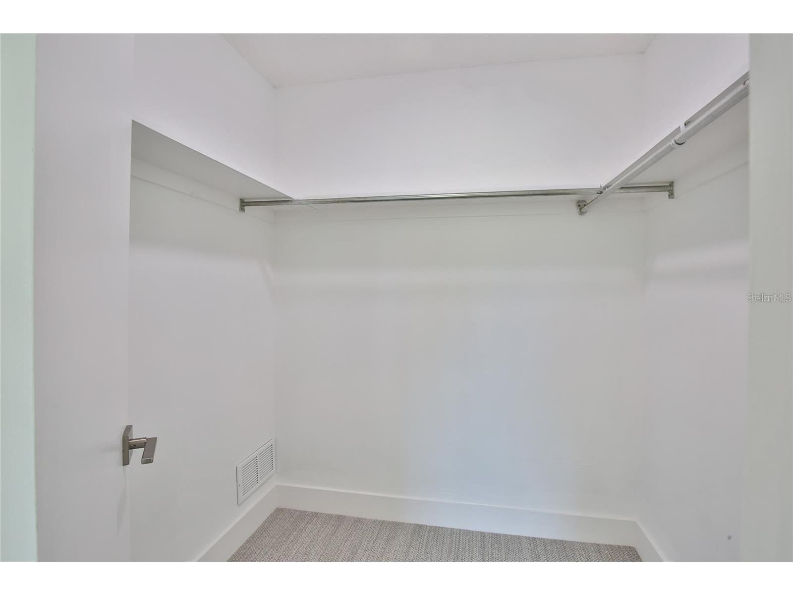 2834 Hardee Drive Sarasota FL 34231 A4688000 image16