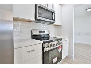 2834 Hardee Drive Sarasota FL 34231 A4688000 image2
