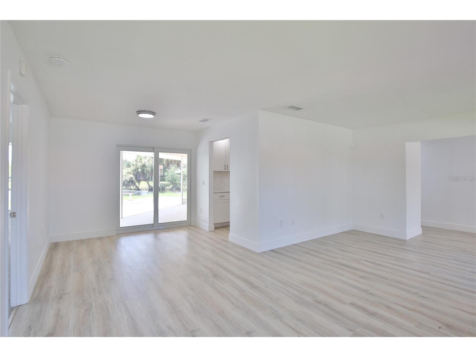 2834 Hardee Drive Sarasota FL 34231 A4688000 image5