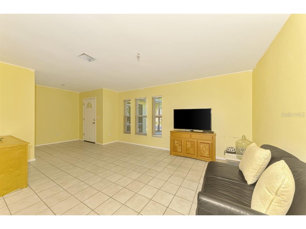 2834 New England Street Sarasota FL 34231 A4672415 image13