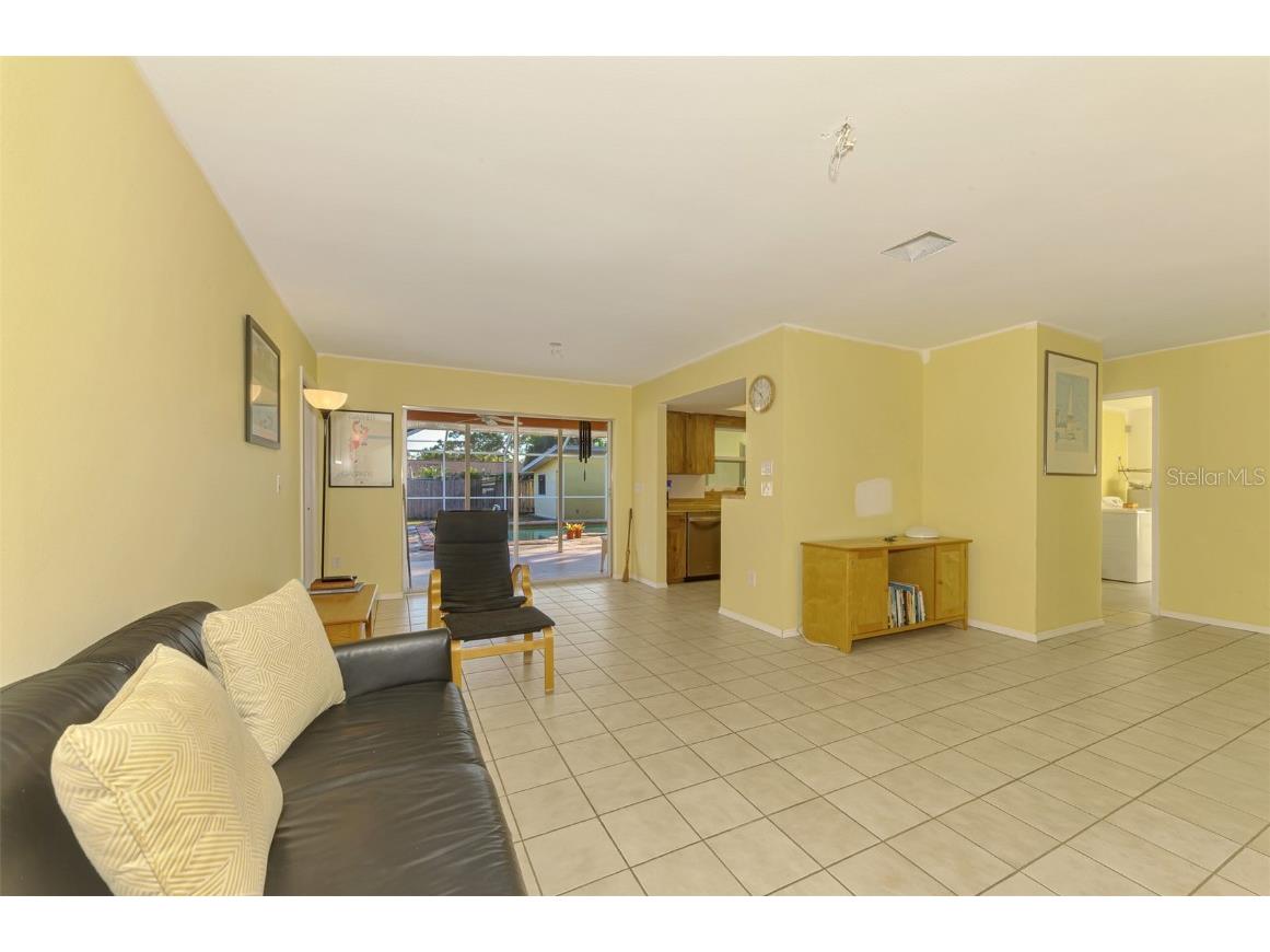 2834 New England Street Sarasota FL 34231 A4672415 image14