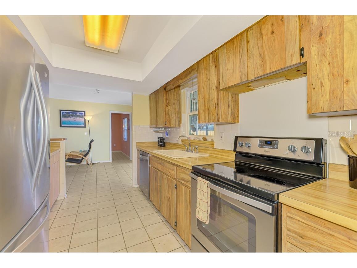 2834 New England Street Sarasota FL 34231 A4672415 image21