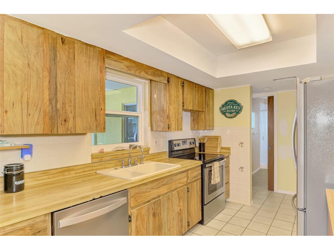 2834 New England Street Sarasota FL 34231 A4672415 image22