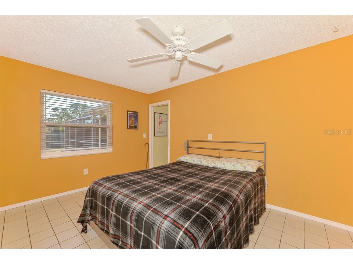 2834 New England Street Sarasota FL 34231 A4672415 image26