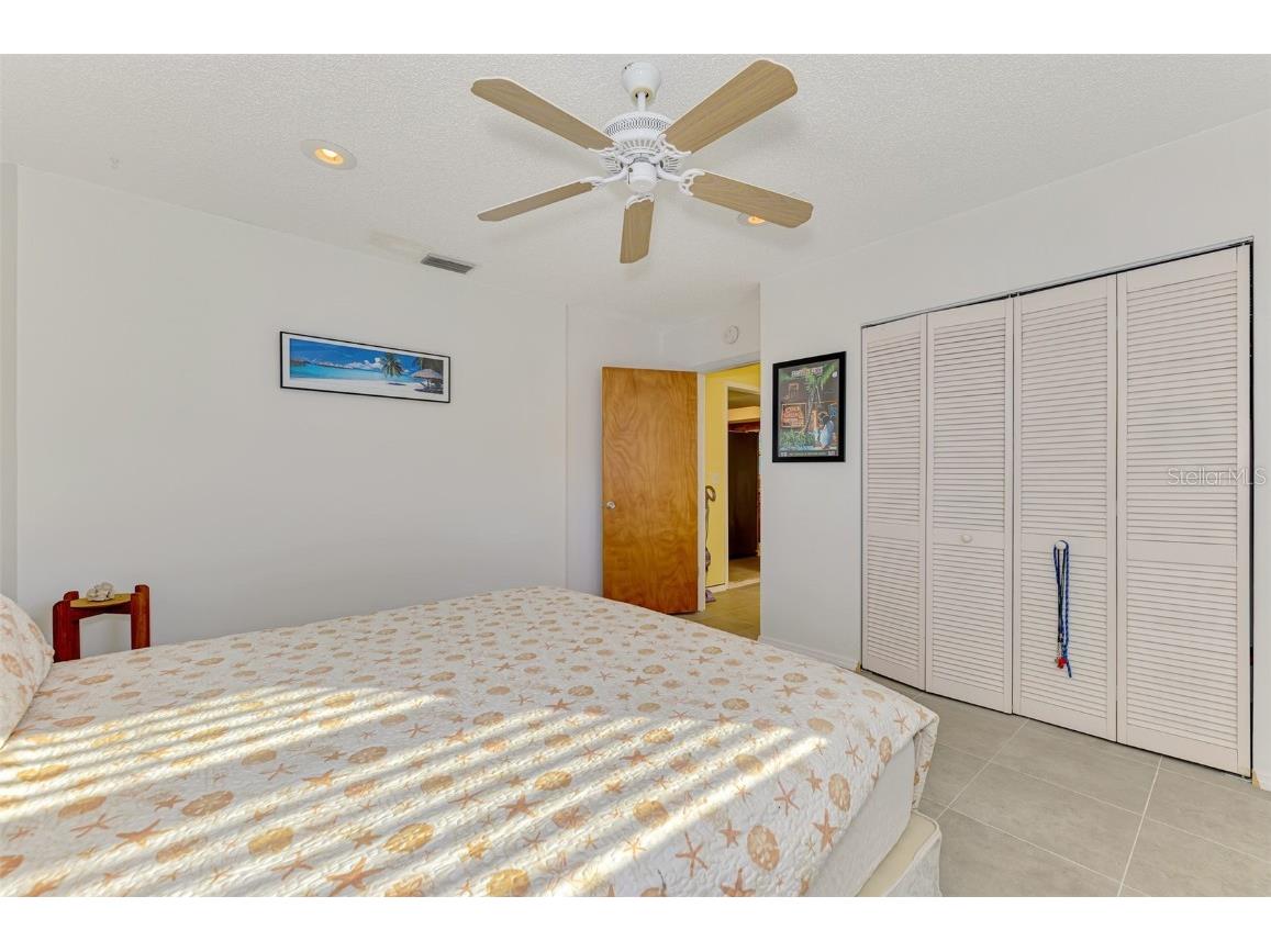 2834 New England Street Sarasota FL 34231 A4672415 image34