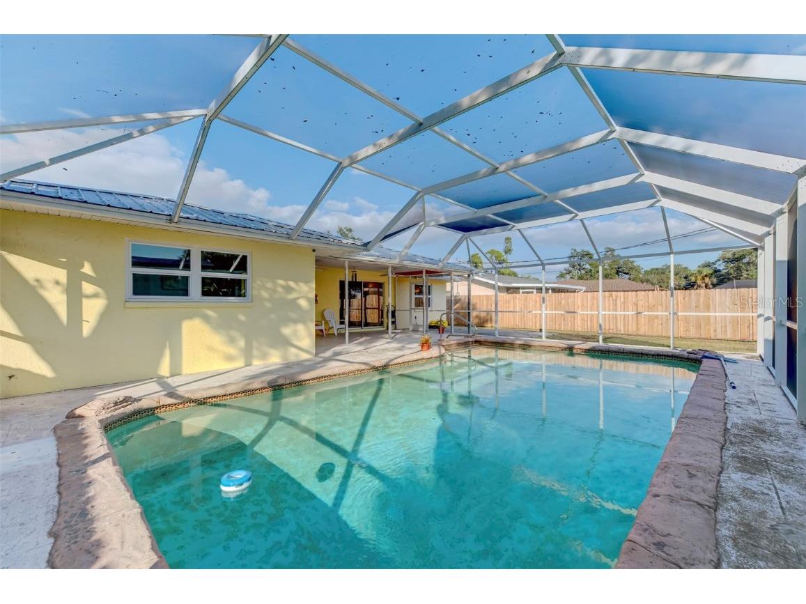 2834 New England Street Sarasota FL 34231 A4672415 image43