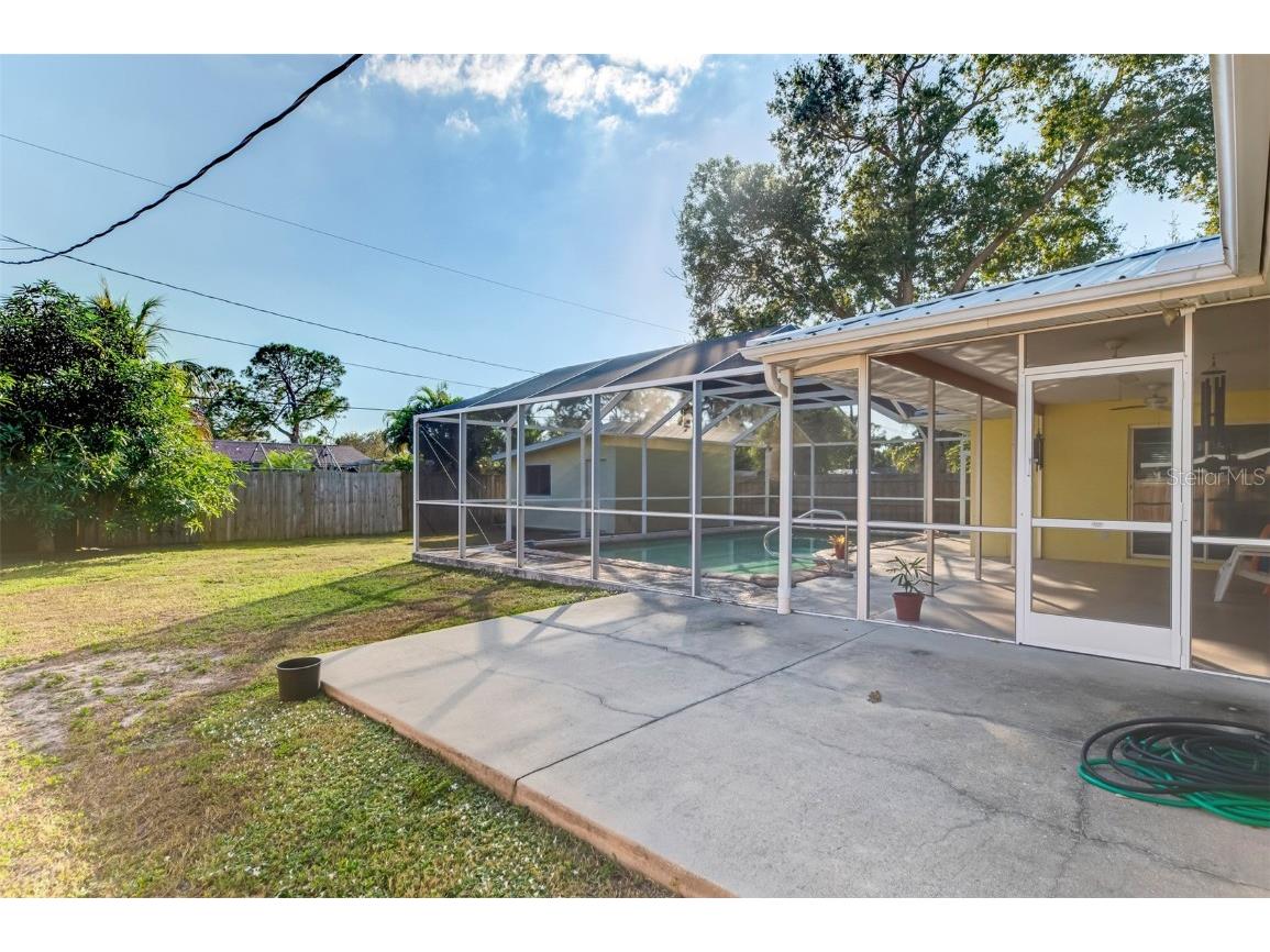 2834 New England Street Sarasota FL 34231 A4672415 image44