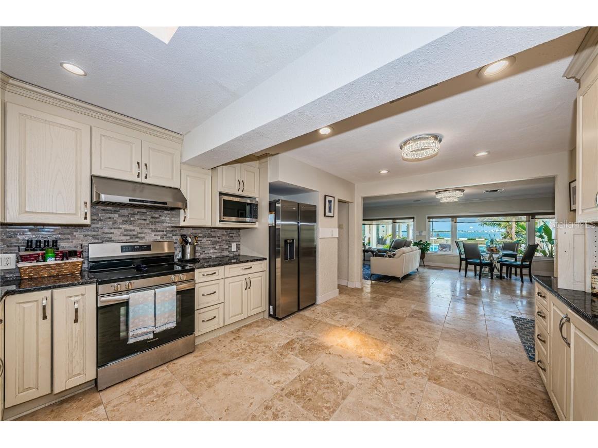 2834 Pelham Road N Saint Petersburg FL 33710 - BOCA CIEGA BAY TB8381918 image30