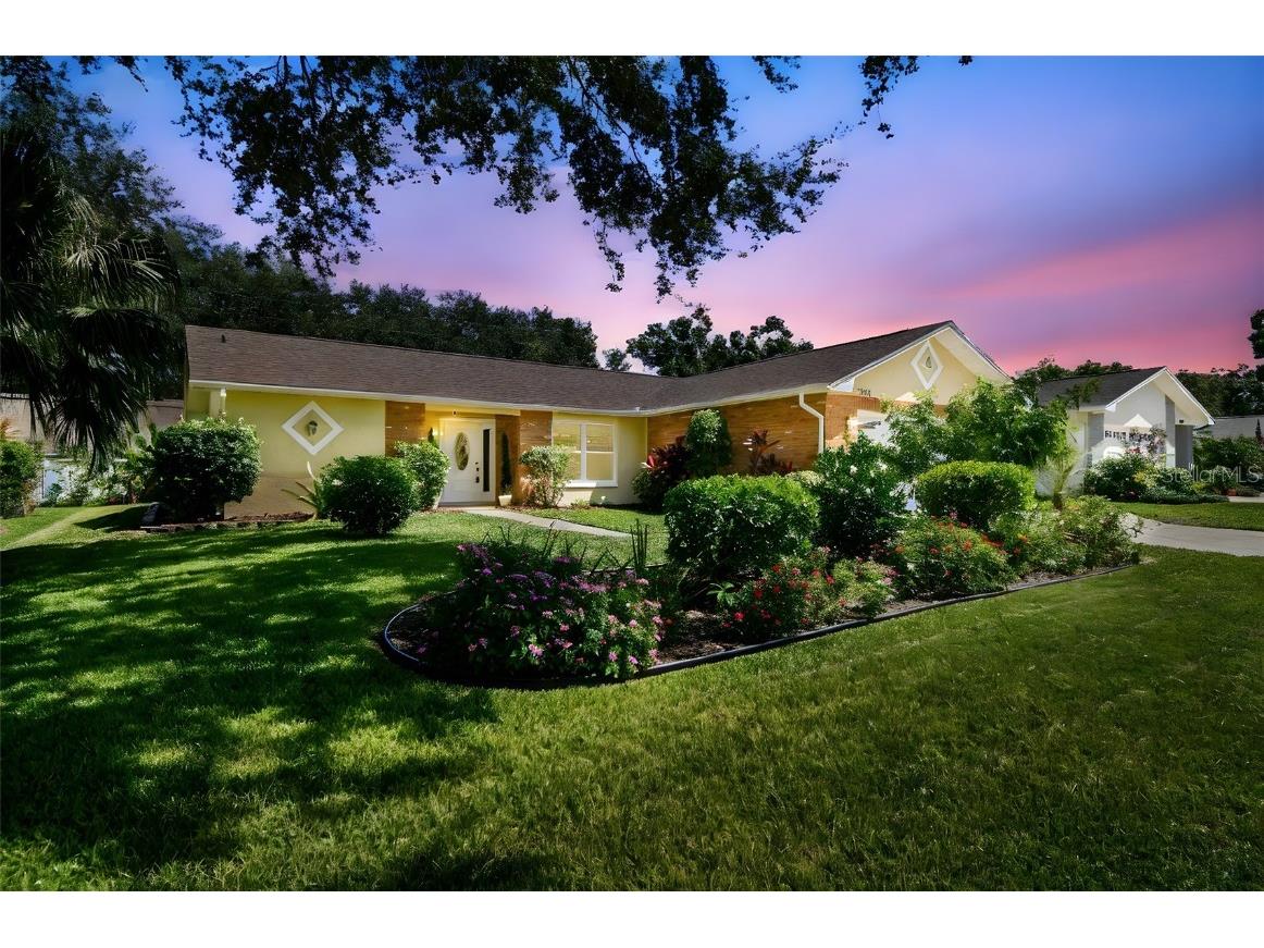 2834 Thistle Court E Palm Harbor FL 34684 TB8427823 image1