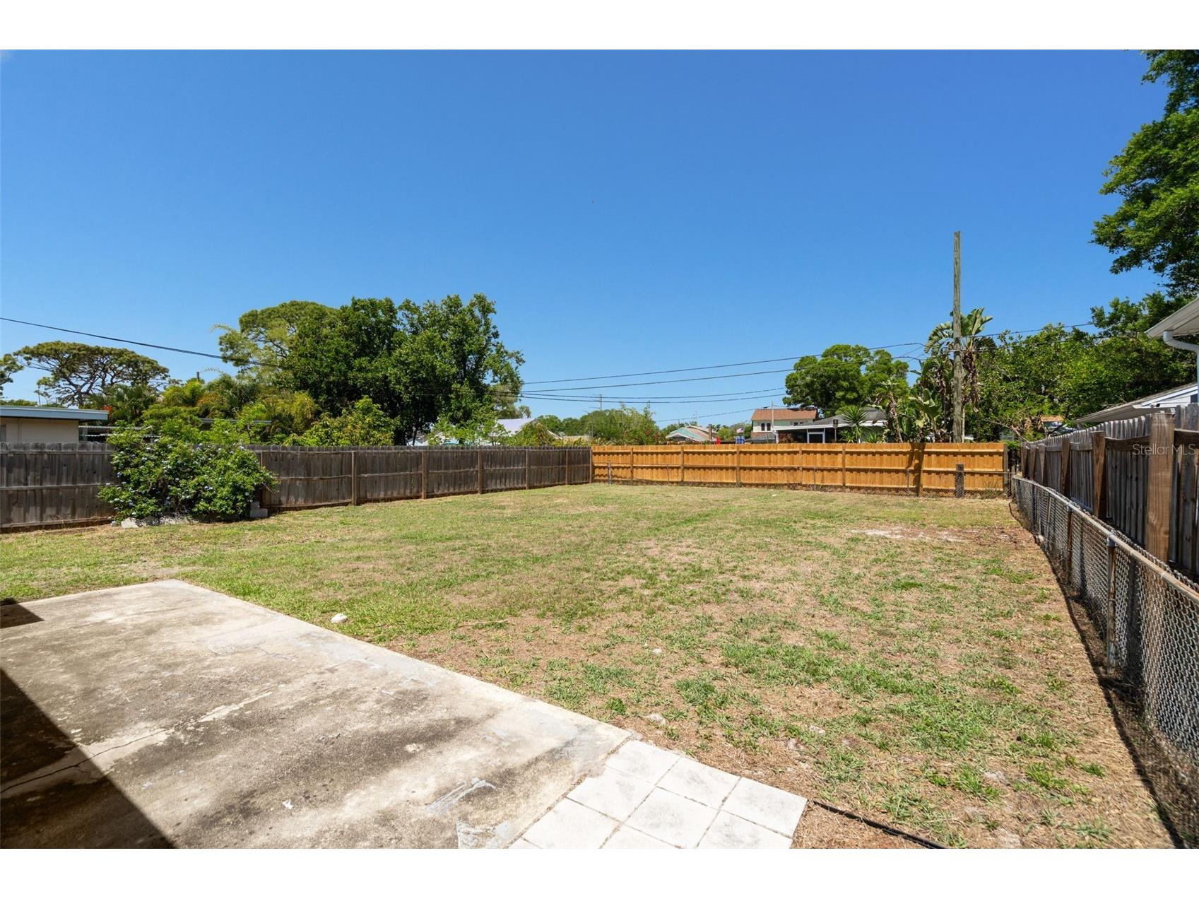 2835 11th Avenue N Saint Petersburg FL 33713 TB8497319 image20