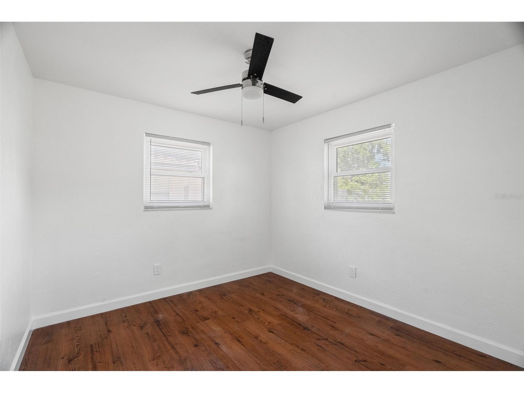 2835 11th Avenue N Saint Petersburg FL 33713 TB8497319 image8