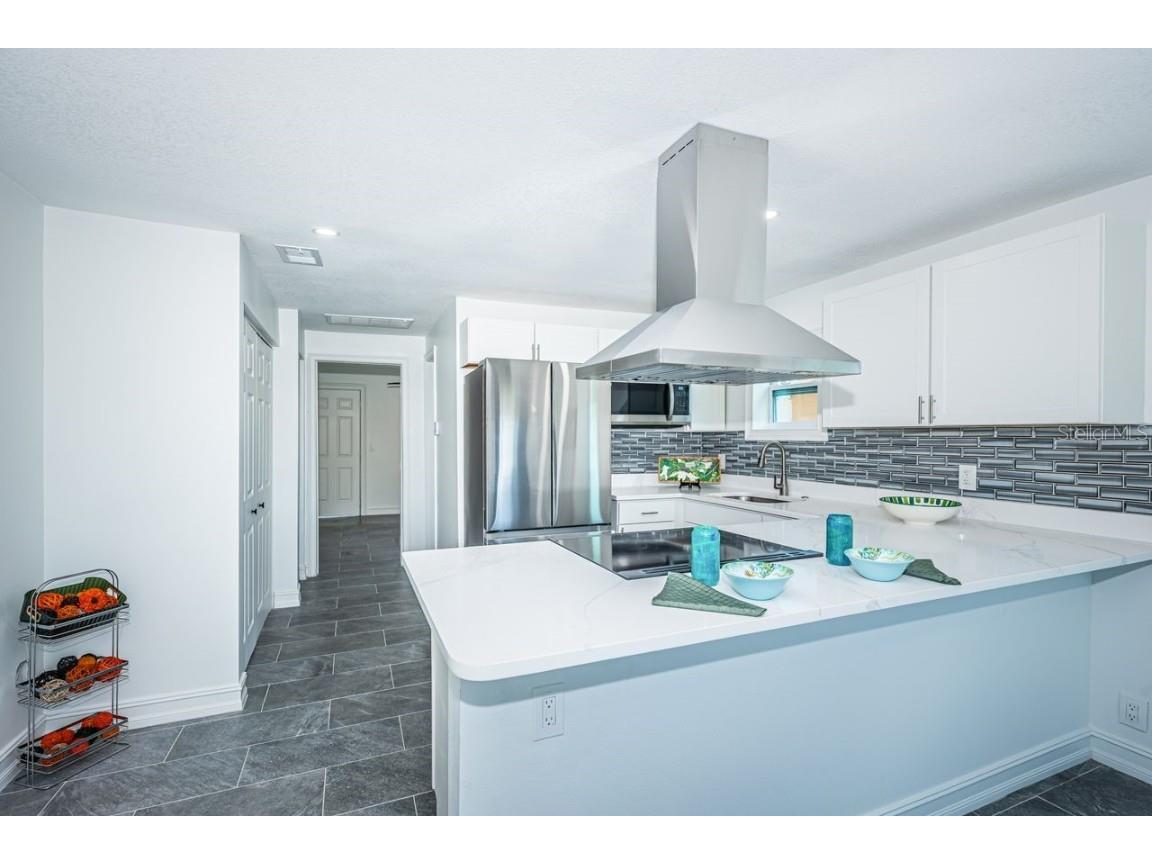 2835 Freemont Terrace S Saint Petersburg FL 33712 TB8346430 image3