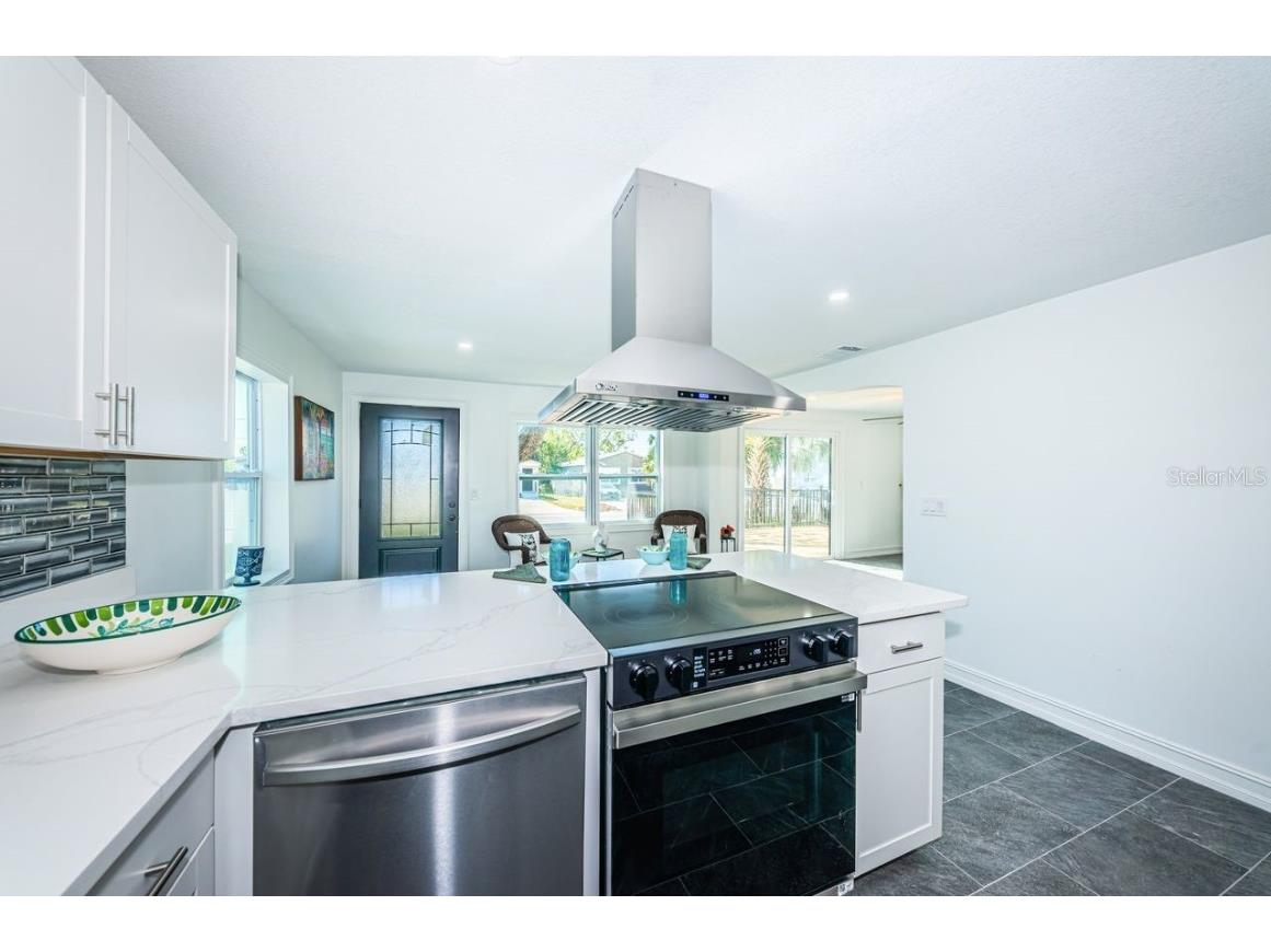 2835 Freemont Terrace S Saint Petersburg FL 33712 TB8346430 image7