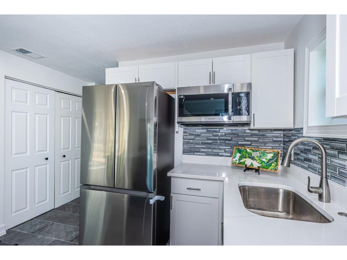 2835 Freemont Terrace S Saint Petersburg FL 33712 TB8346430 image8