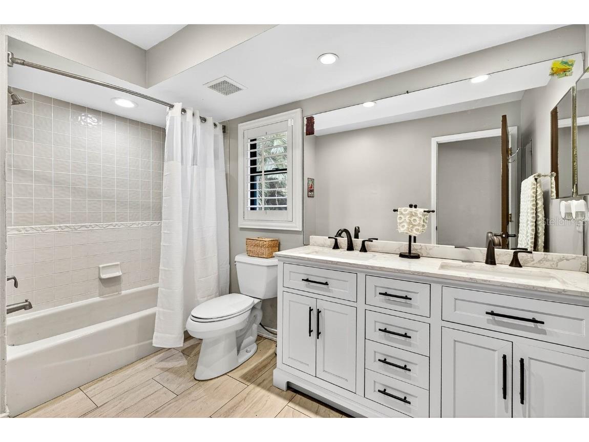 2835 Hammock Drive Plant City FL 33566 TB8446870 image17